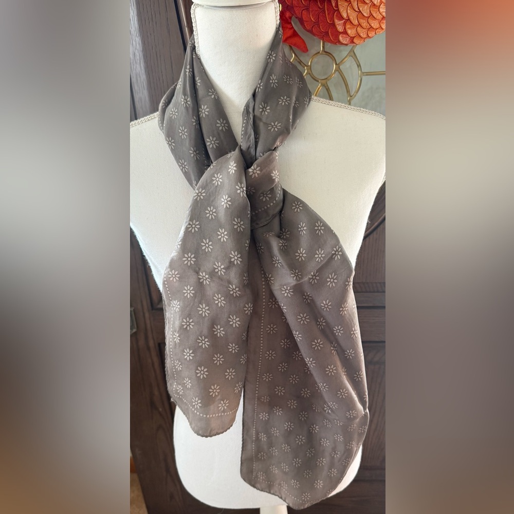 Glentex VTG Scarf